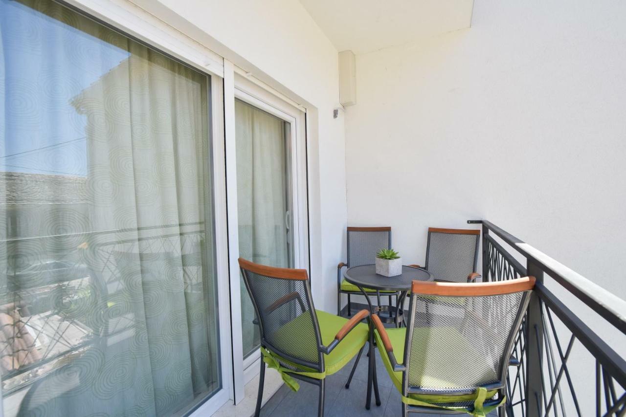 Apartmani Iva&Ante Dugi Rat Zewnętrze zdjęcie