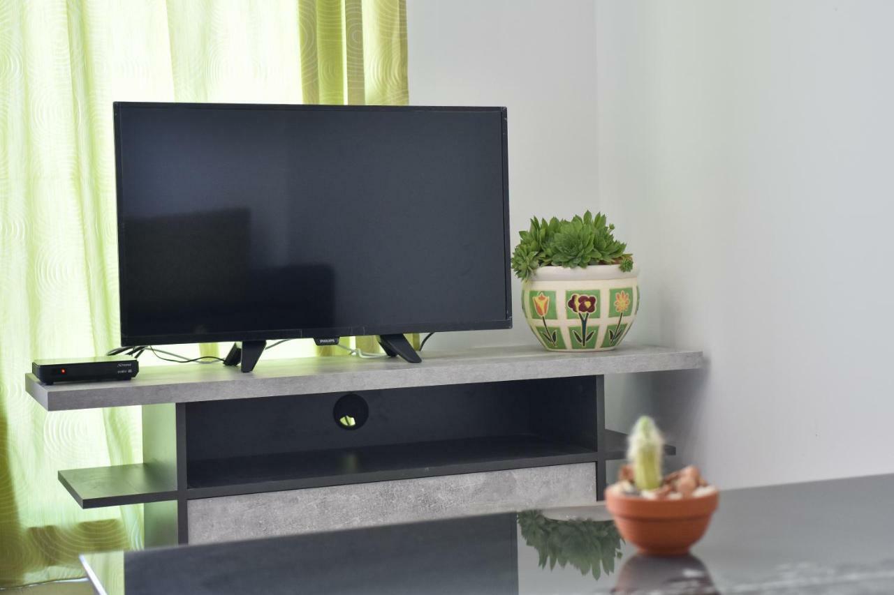 Apartmani Iva&Ante Dugi Rat Zewnętrze zdjęcie